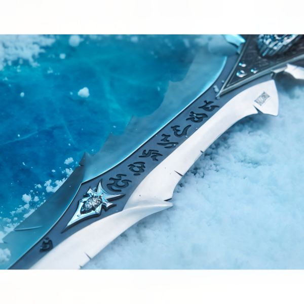 BLIZZARD OFFICIAL: World of Warcraft Frostmourne Sword Premium Replica with Base Set