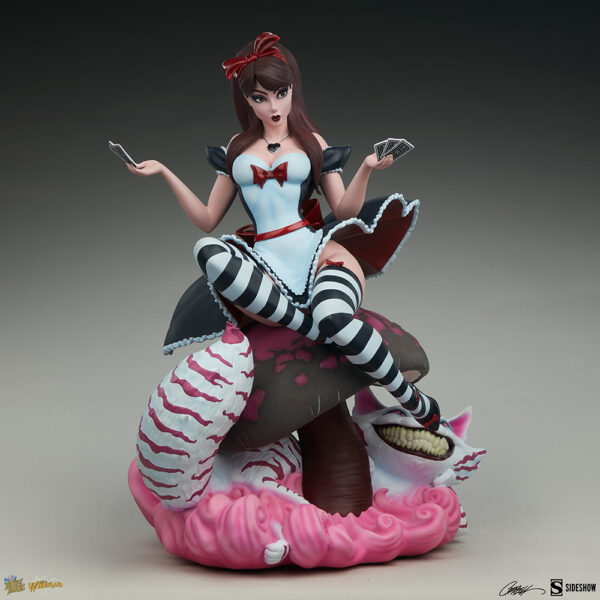SIDESHOW COLLECTIBLES: Alice and Wonderland Game of Heart Edition