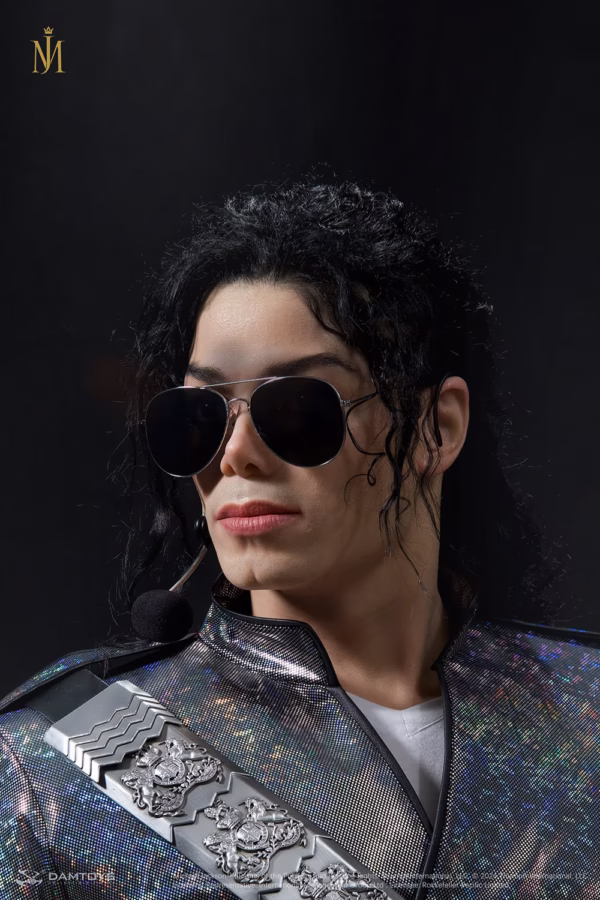 DAMTOYS: Michael Jackson (Dangerous Tour) Life size bust