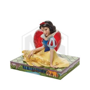 Enesco Jim Shore Disney Traditions Snow White and The Seven Dwarfs Apple Figurine