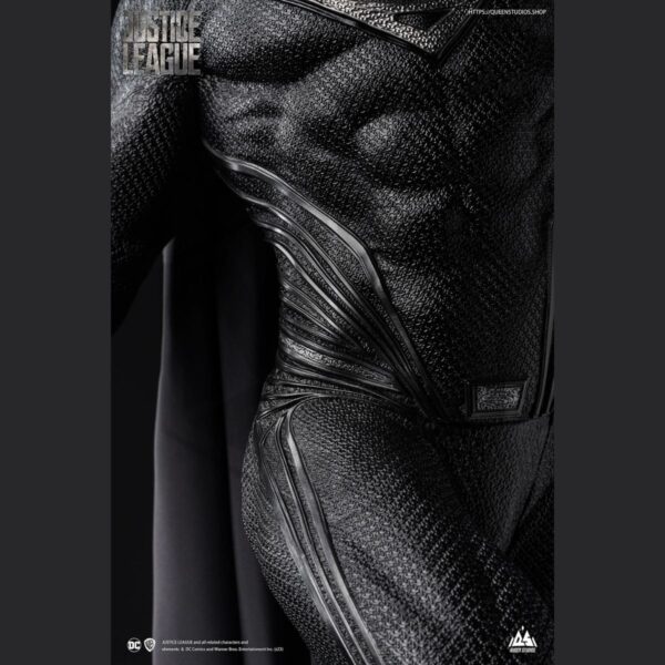 QUEEN STUDIOS: Superman (Henry Cavill) Black Suit (Premium Version) 1/3 Scale Statue