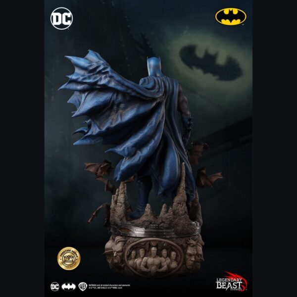 LEGENDARY BEAST STUDIO: BATMAN: PREMIER EDITION BLUE/GRAY VARIANT 1/3 Scale Prestige Series