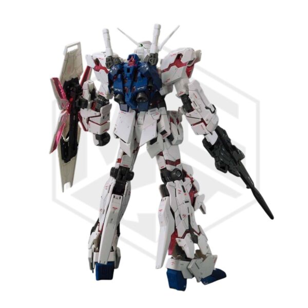 BANDAI: 1/144 RG RX-0 Unicorn Gundam