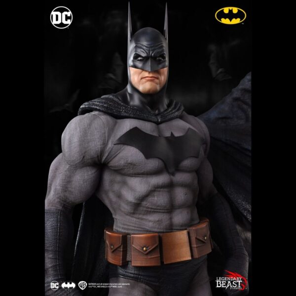 LEGENDARY BEAST STUDIO: BATMAN: REGULAR EDITION 1/3 Scale Prestige Series