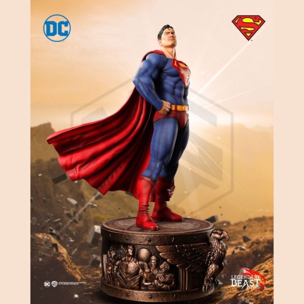LEGENDARY BEAST STUDIO: Dark Blue Suit Regular in Hope Portrait 1/3 Scale Prestige Series