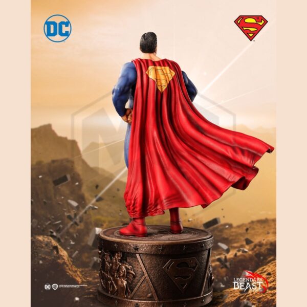 LEGENDARY BEAST STUDIO: Dark Blue Suit Regular in Hope Portrait 1/3 Scale Prestige Series