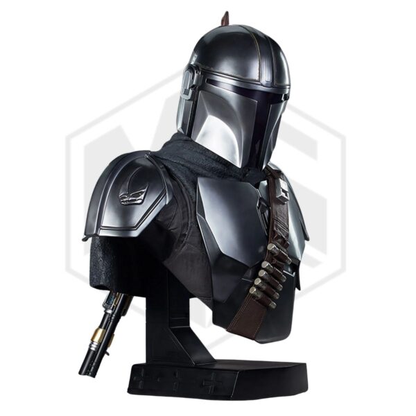 2 SIDESHOW: The Mandalorian - Din Djarin Life-Size Bust