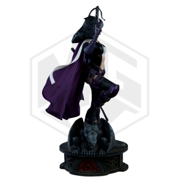 Sideshow Collectibles: Huntress Premium Format Figure Sideshow Collectibles: Huntress Premium Format Figure