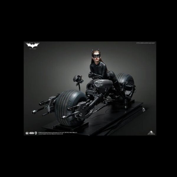 QUEEN STUDIO: The Dark Knight Rises Catwoman 1/3 Statue