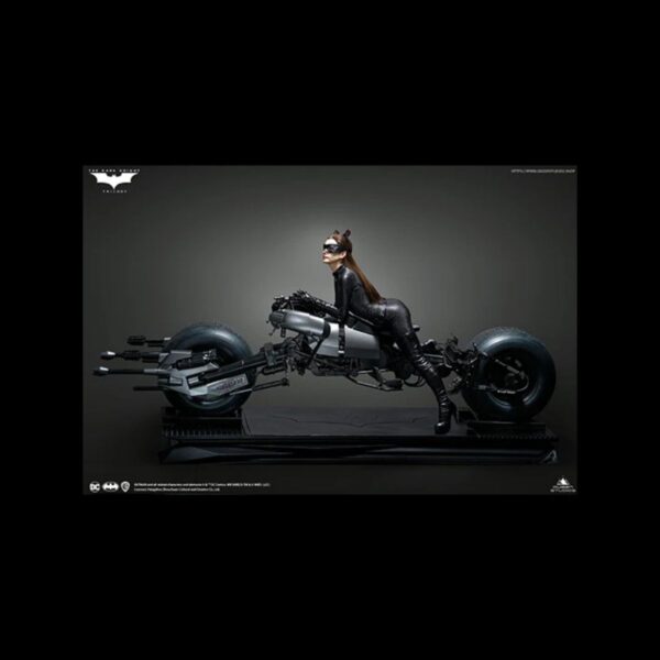 QUEEN STUDIO: The Dark Knight Rises Catwoman 1/3 Statue