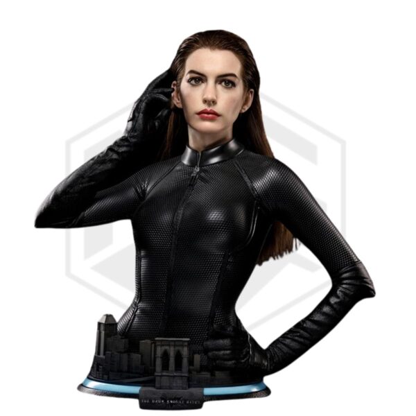 Infinity Studio: Catwoman (Selina Kyle) Life-Size Bust Infinity Studio: Catwoman (Selina Kyle) Life-Size Bust