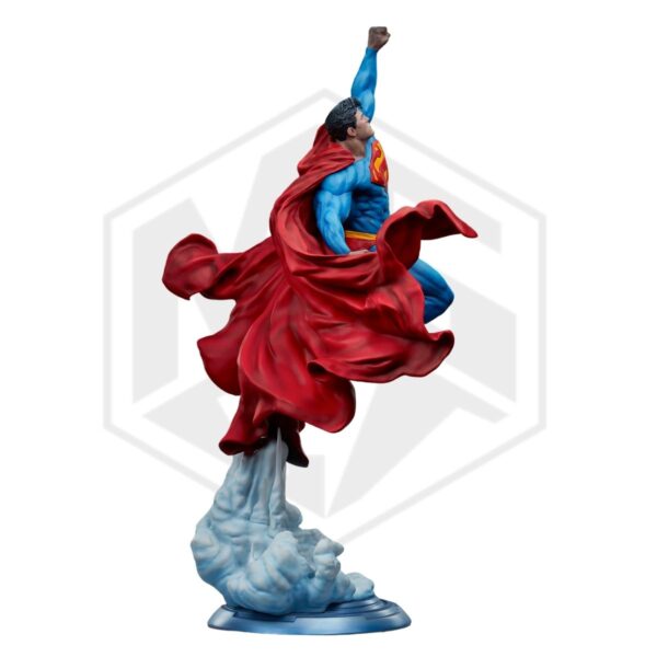 4 Sideshow Collectibles: Superman Premium Format Figure
