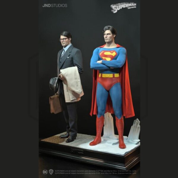 2 JND STUDIOS: Superman (1978) Hyperreal Superman (Dual Ver.) 1/3 Scale Statue