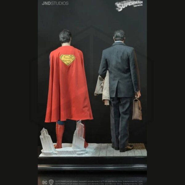 3 JND STUDIOS: Superman (1978) Hyperreal Superman (Dual Ver.) 1/3 Scale Statue