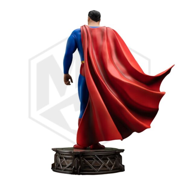 3 Iron Studios: Superman DC Trinity Quarter Scale Statue