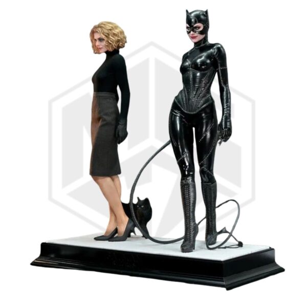 JND Studios: DC Catwoman Of Batman Returns (Dual Ver.) 1/3 Scale Statue